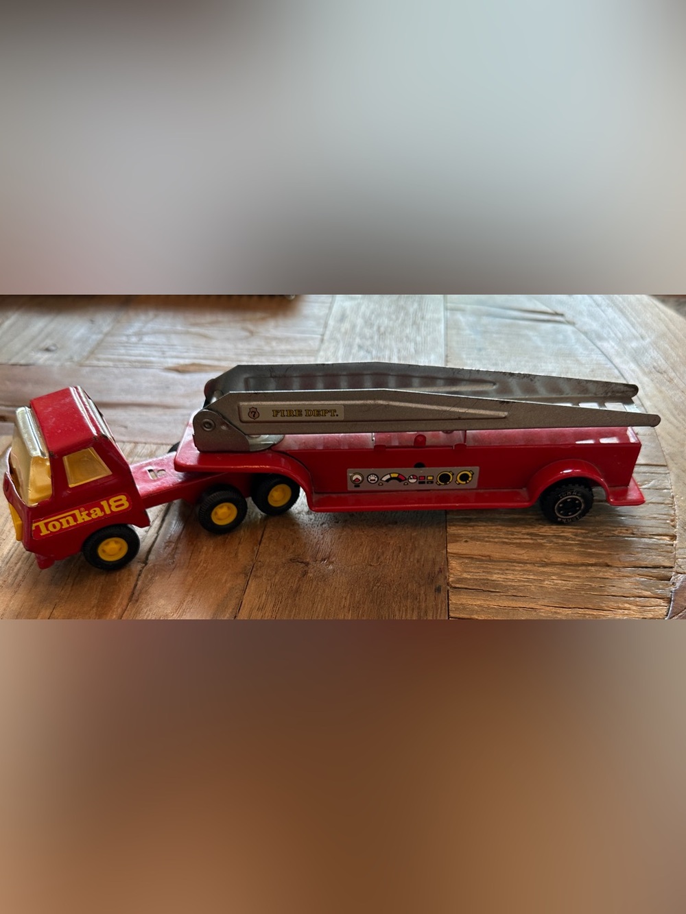 VTG RARE Tonka Fire truck with ladder